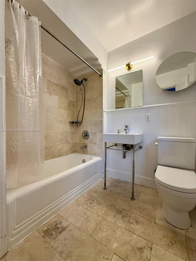 Building Photo - 4035 Meridian Ave