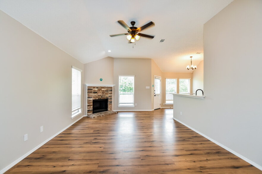 Building Photo - 3693 Sycamore Ln
