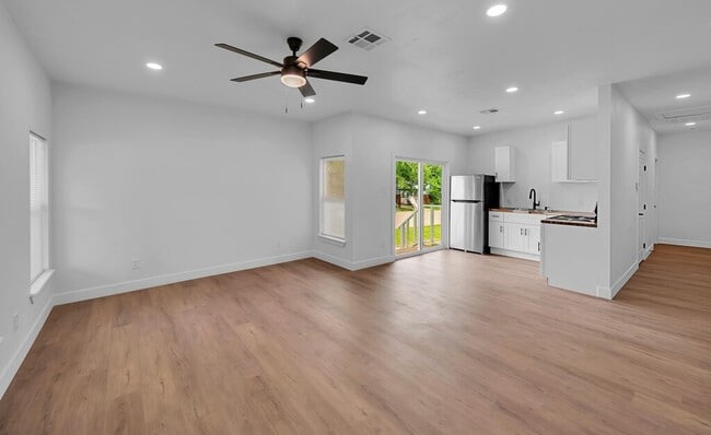 Building Photo - Newly Remodeled 4BD 2BA Home in Waco