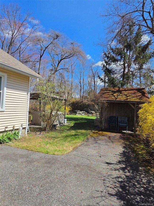 Building Photo - 36 Julie Ln