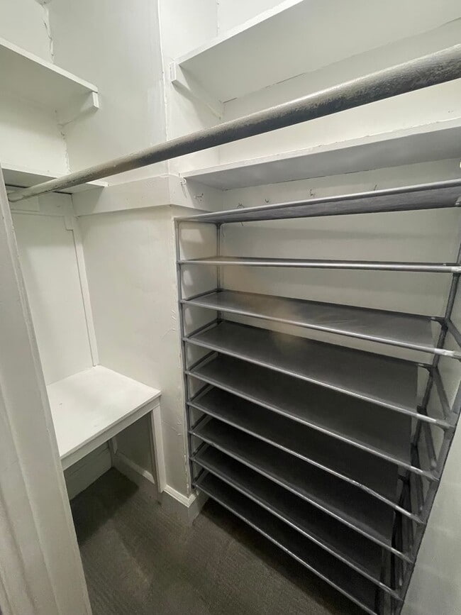 Building Photo - Beautiful 4-Bedroom House