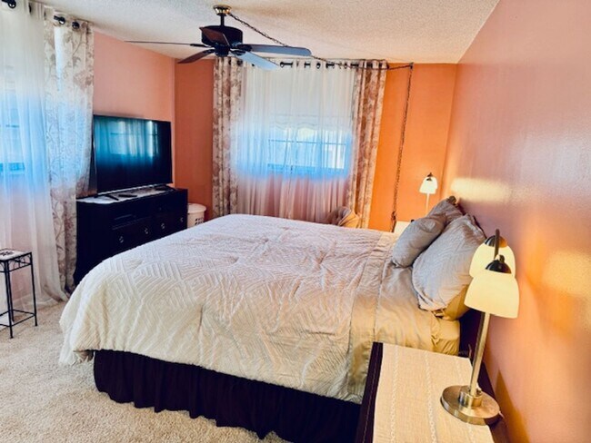Building Photo - 2BD/2BA, NORTH INDIALANTIC CONDO IN PALM C...
