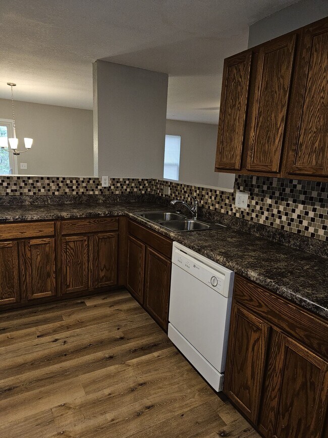 Building Photo - 130 Blackwell Ct