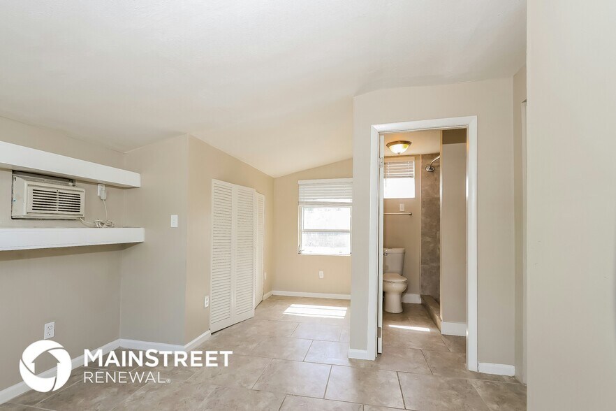 Building Photo - 1116 S 14th Ct