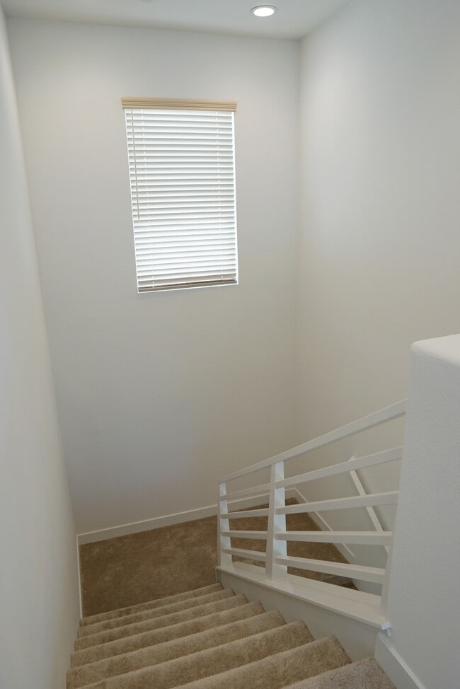 Building Photo - 74371 Nichols Dr