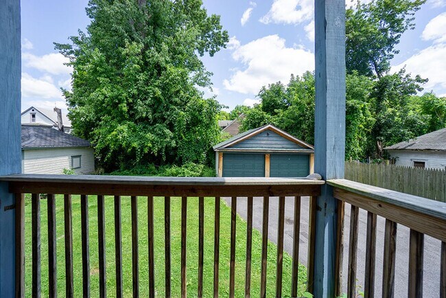 Building Photo - 147-149 Fellows Ave