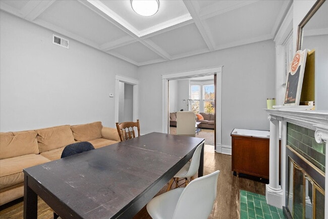 Building Photo - "Charming 3-Bed Duplex with Hardwood Floors & Cozy Fireplace - 6114 Waterman Blvd, St. Louis!" ST...