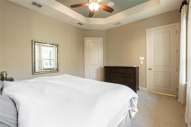 Building Photo - 1016 Peacock Blvd