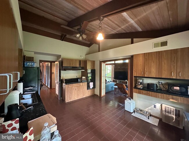 Building Photo - 2556 Vale Ridge Court