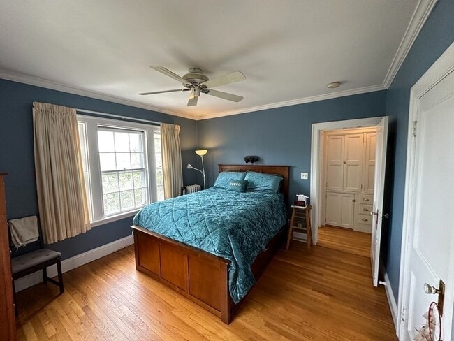 Building Photo - 40 Linnaean St