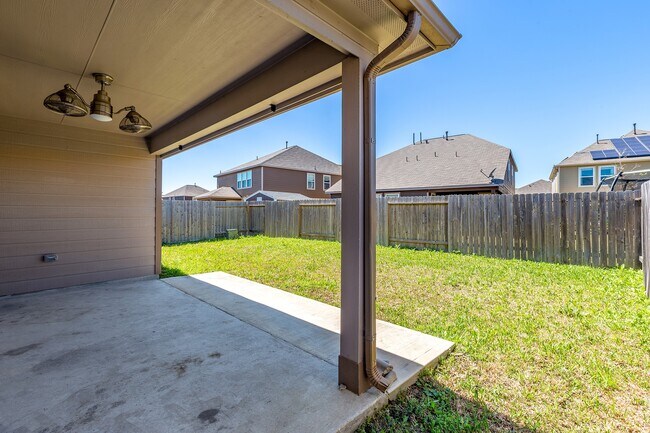Building Photo - 17811 Wooded Bend Path