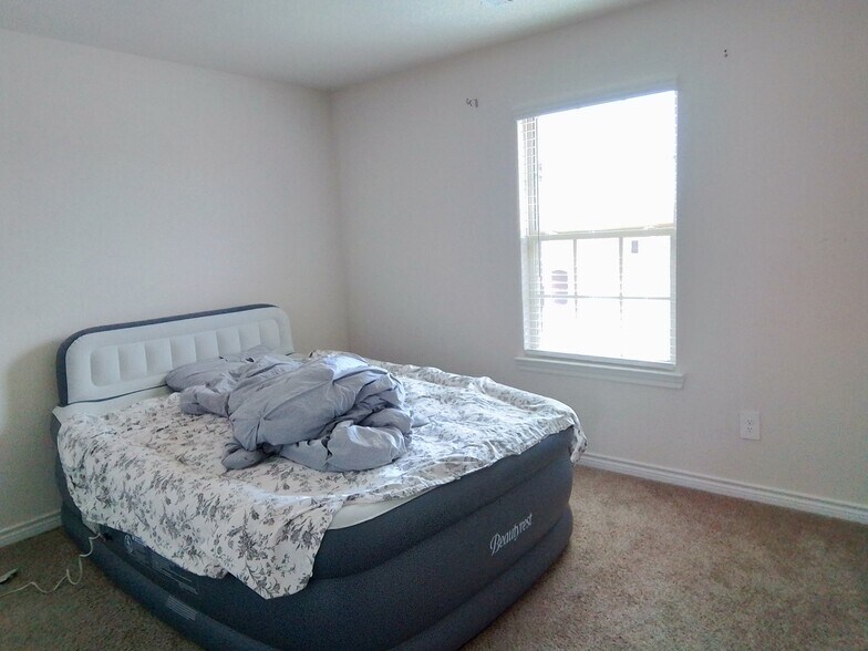 Building Photo - 9712 Quail Pointe Rd