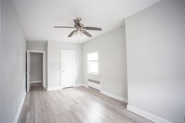 Building Photo - 359 E Chester St