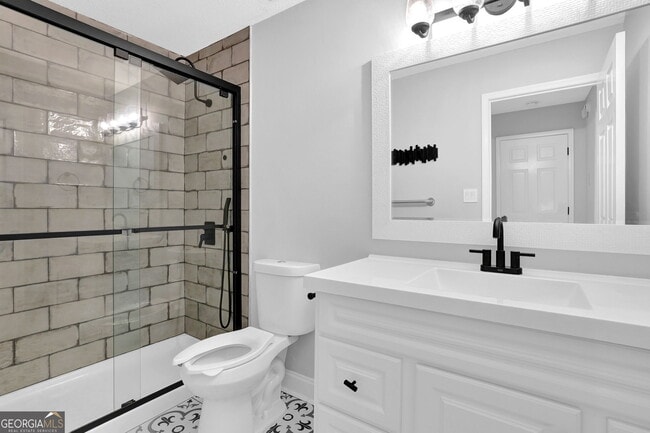 Building Photo - 1104 Pine Heights Dr NE