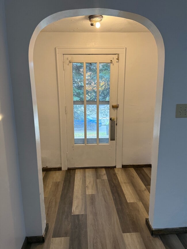 Building Photo - 1408 Ashmun St