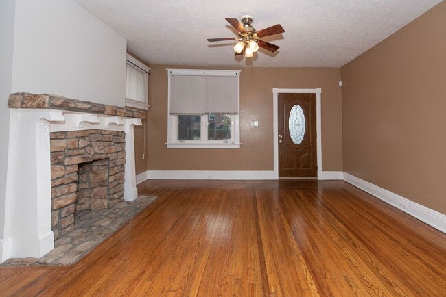 Building Photo - NORWOOD-  UNIT #1, 2+ bedroom 1.5 BATH W/ GARAGE /OVERSIZED YARD/DECK