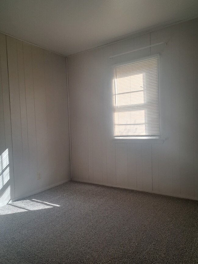 Building Photo - 1332 Baxter Ln