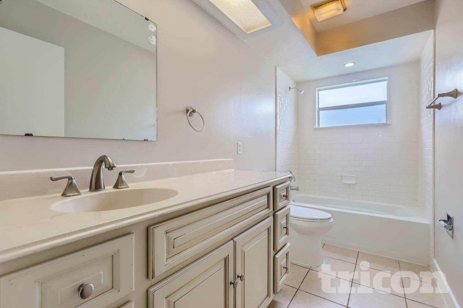 Building Photo - 13530 Coronado Dr