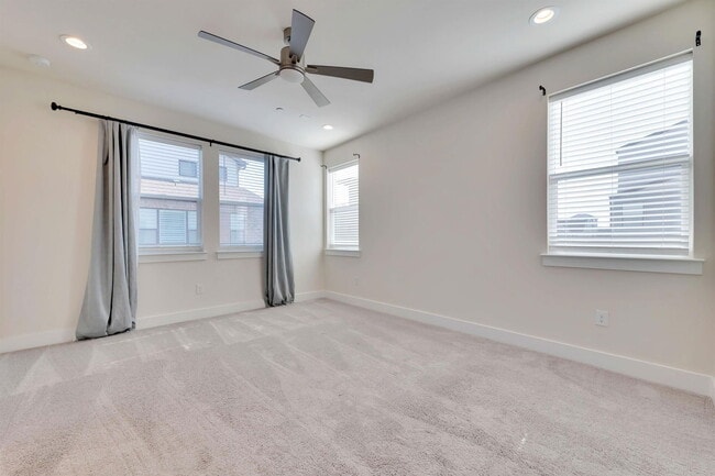 Building Photo - 4500 Freedom Dr