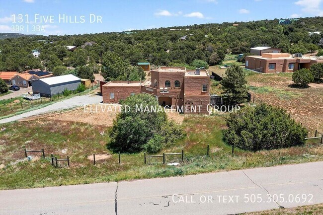 Building Photo - 131 Five Hls Dr