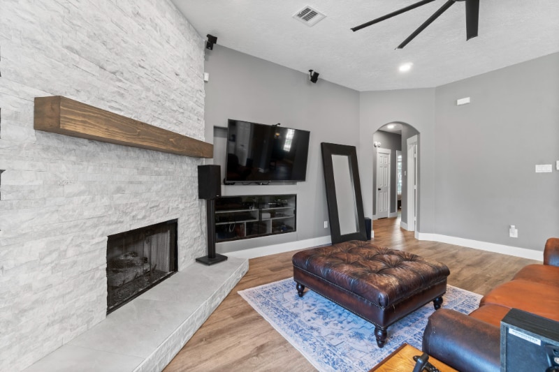 Building Photo - 6310 Briar Cross Ct