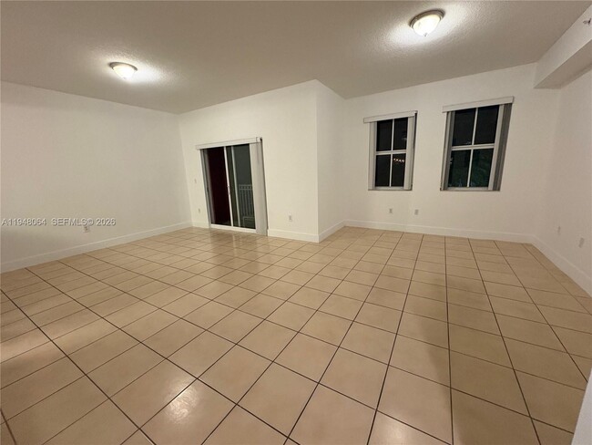 Building Photo - 10902 NW 83rd St