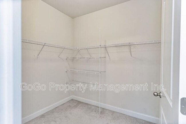 Building Photo - 110 Northwild Dr