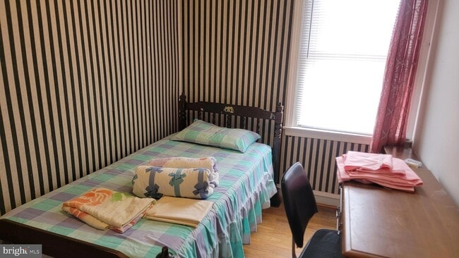 Building Photo - 6024 Reach St