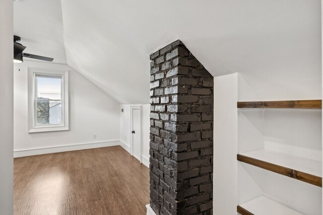 Building Photo - 1615 Cahal Ave