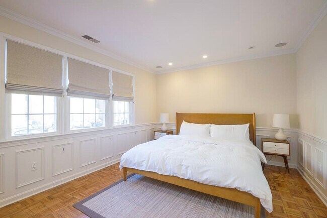 Building Photo - 1753 Q St NW