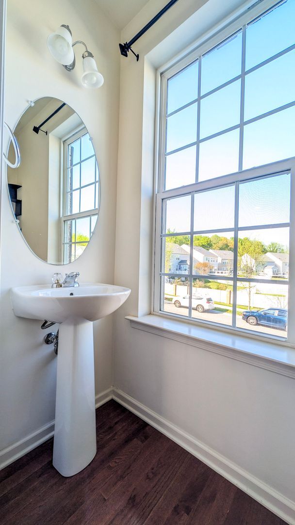 Building Photo - 1006 Windlass Glen Rd