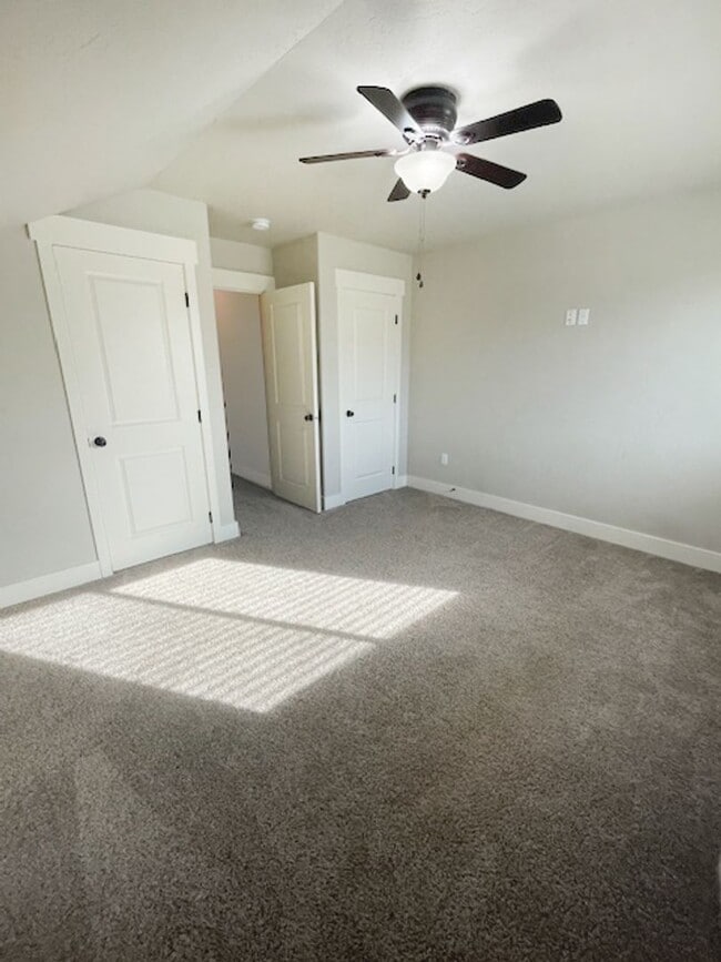 Building Photo - 103 Terra Vista St