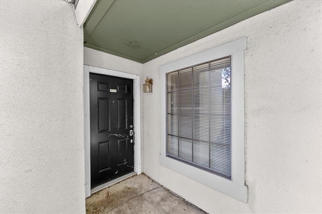 Building Photo - 9621 Walnut St