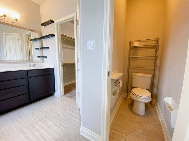 Building Photo - 414 Field Corn Ln