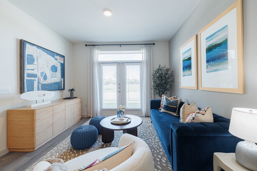 Primary Photo - The Calahan