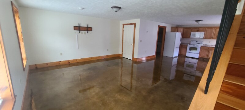 Building Photo - 16 Weymouth Rd