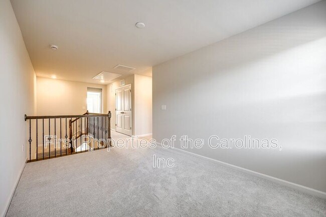 Building Photo - 143 Morning Gap Pkwy