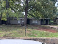 Building Photo - 2608 Walker St
