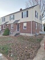 Building Photo - 991 Loucks Pl