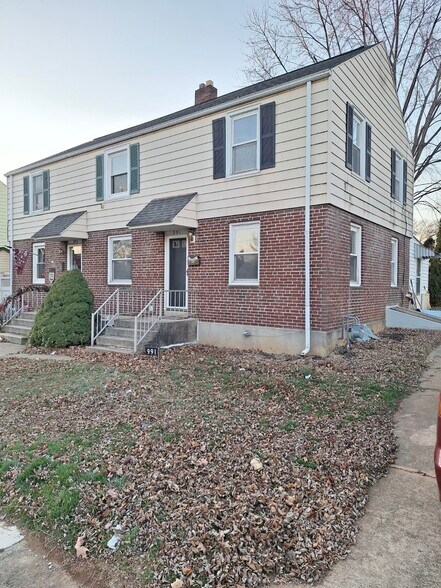 Primary Photo - 991 Loucks Pl