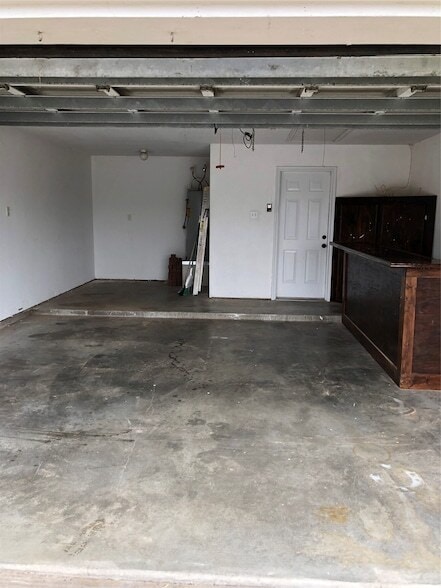 Building Photo - 13322 Colton Ln