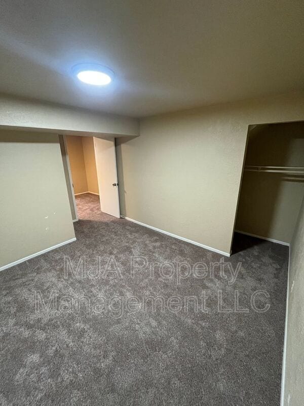 Building Photo - 4071 Sun Dr