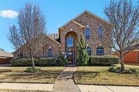 Building Photo - 628 Daisy Dr