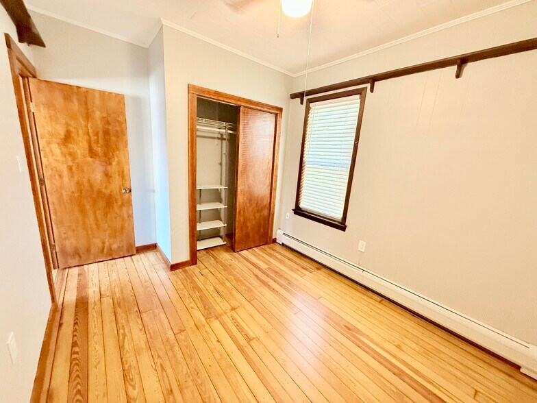 Building Photo - 163 Hayward Pl