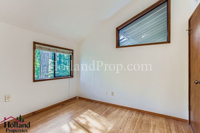 Building Photo - Coming Soon!   Peaceful Retreat in a Seclu...