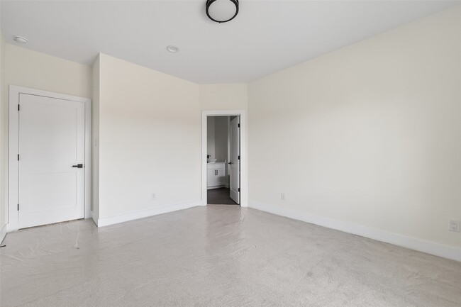 Building Photo - 12311 New Jordan Ln