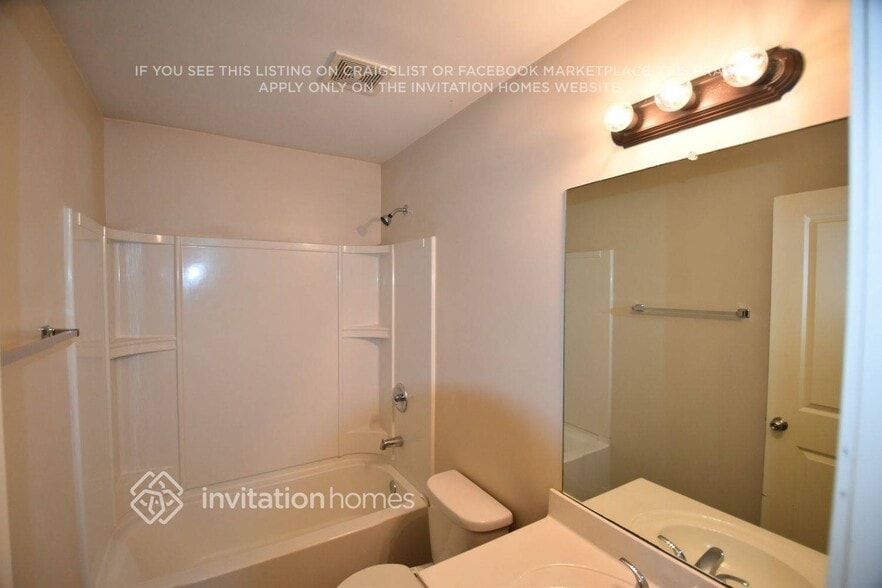 Building Photo - 1632 Ewing Farm Dr