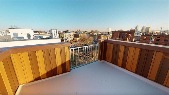 Building Photo - 1314 N Front St