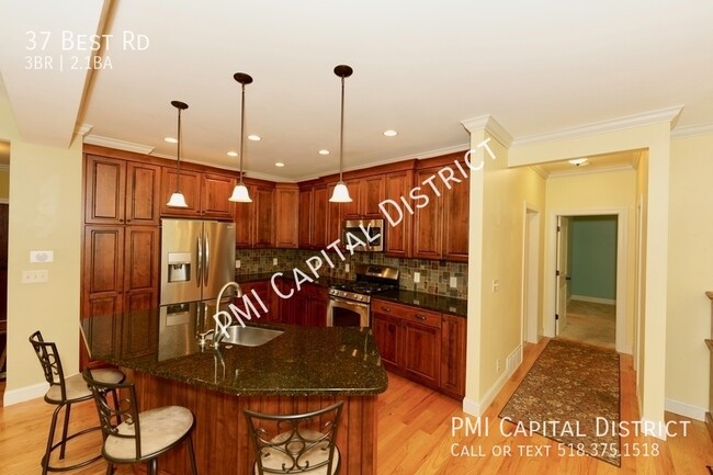 Building Photo - 37 Best Rd