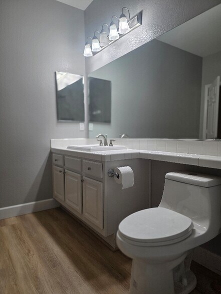 Building Photo - 5250 S Rainbow Blvd